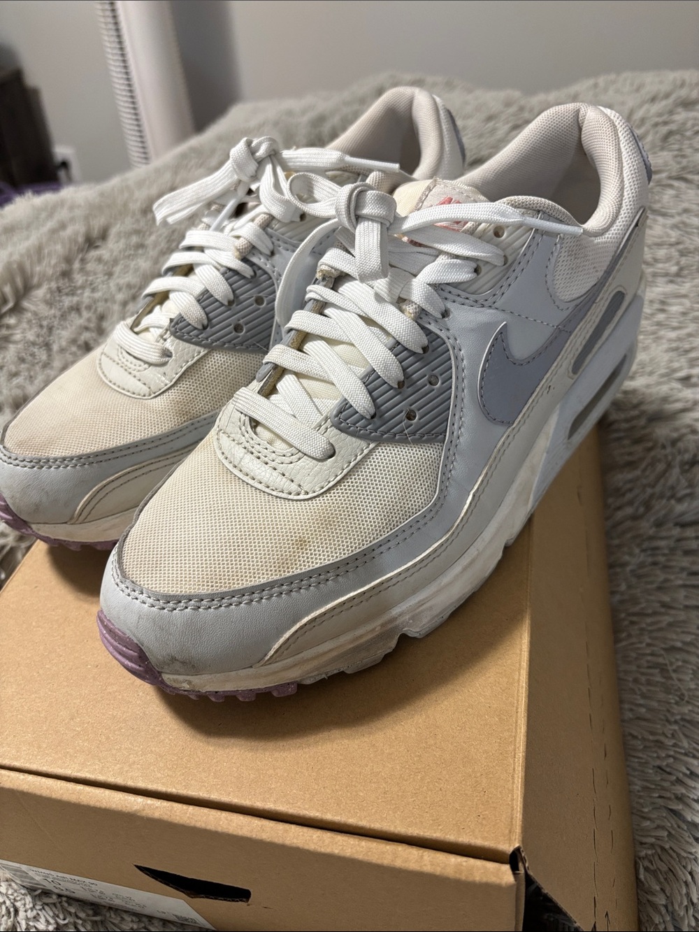 Nike Women’s Air Max 90